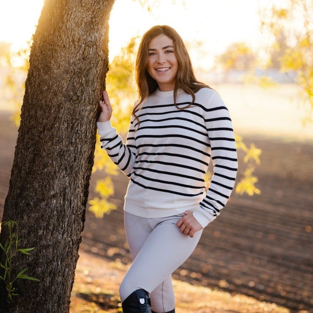 TKEQ- Sweater Essential Stripe Crewneck Equestrian Size Medium